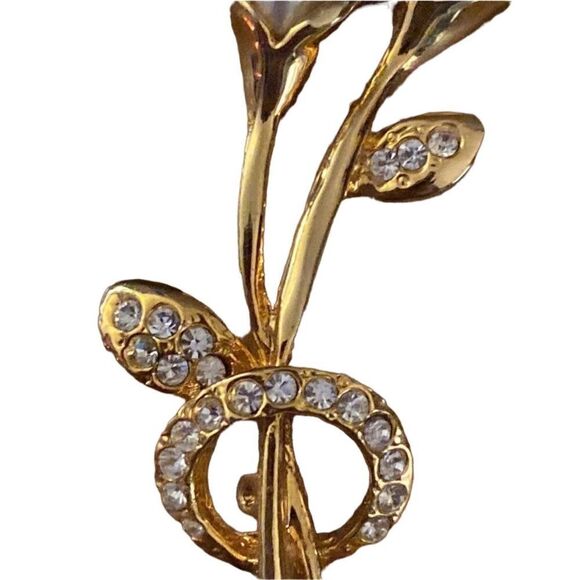 MI AMORE Flower Brooch-Pin With Crystal Accents Gold-Tone & White Colored - Picture 4 of 10
